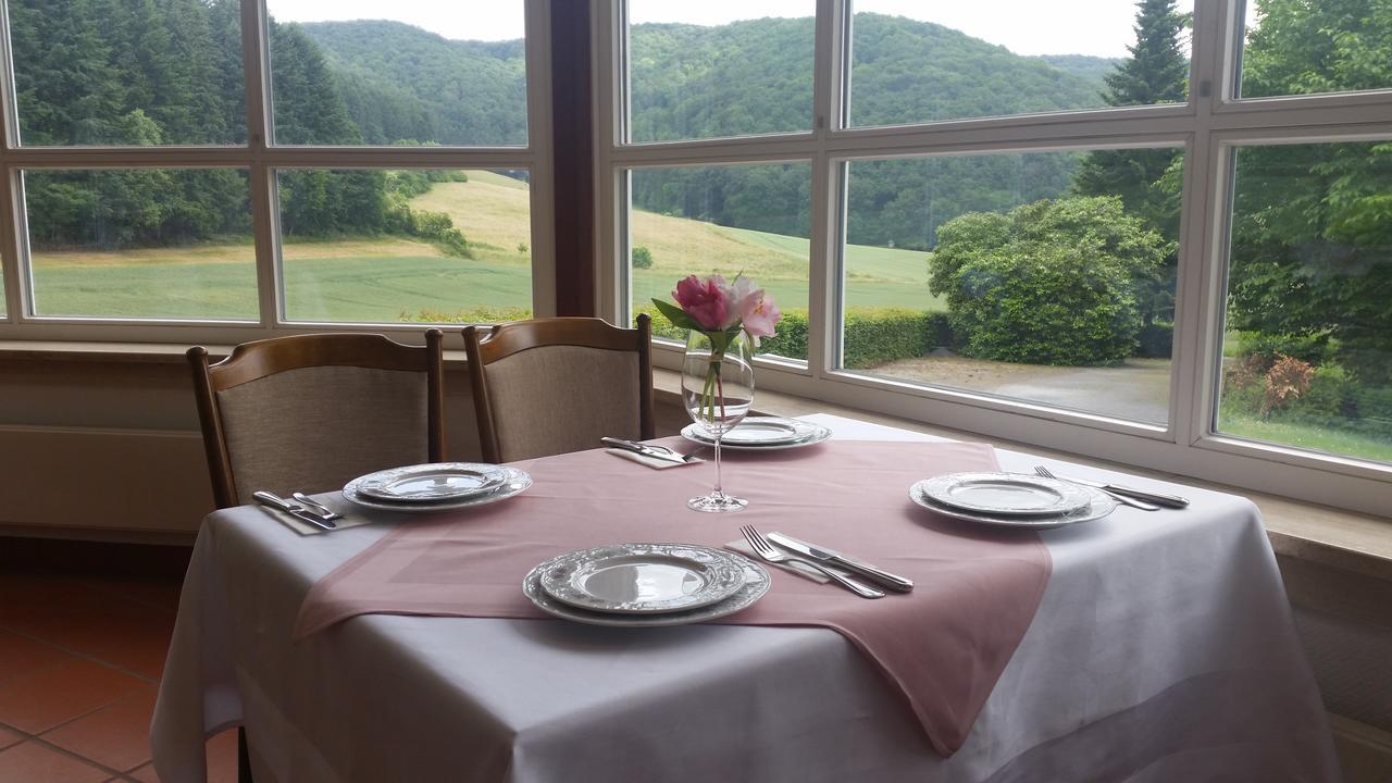 Landgasthaus Zu Den Erdfaellen Бад Пирмонт Екстериор снимка